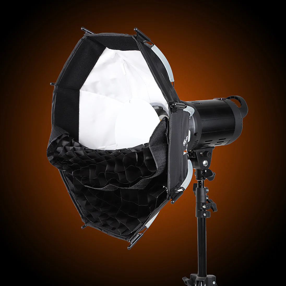 GeekMod Beauty Dish Q